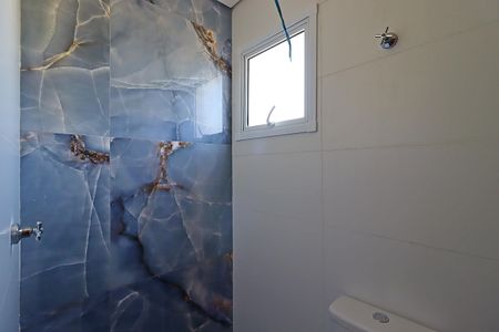 Casa à venda com 100m², 2 quartos e 2 vagasBanheiro da Suíte