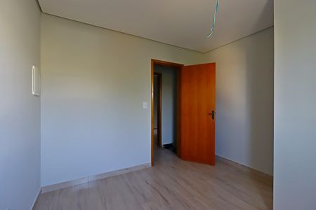 Casa à venda com 100m², 2 quartos e 2 vagasSuíte