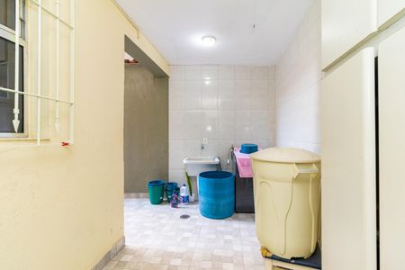 Casa à venda com 260m², 3 quartos e 2 vagas Casa à venda com 260m², 3 quartos e 2 vagasÁrea de Serviço
