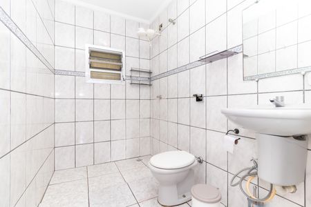 Casa à venda com 260m², 3 quartos e 2 vagas Casa à venda com 260m², 3 quartos e 2 vagasBanheiro da Suíte 2