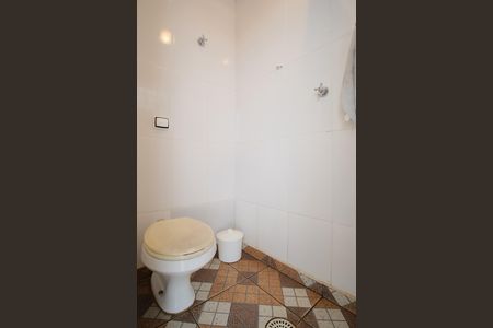 Casa à venda com 255m², 4 quartos e 2 vagasBanheiro de serviço