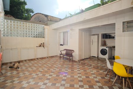 Casa à venda com 255m², 4 quartos e 2 vagasQuintal