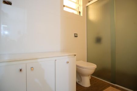 Casa à venda com 255m², 4 quartos e 2 vagasBanheiro Social