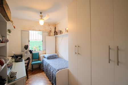 Casa à venda com 255m², 4 quartos e 2 vagasQuarto 1