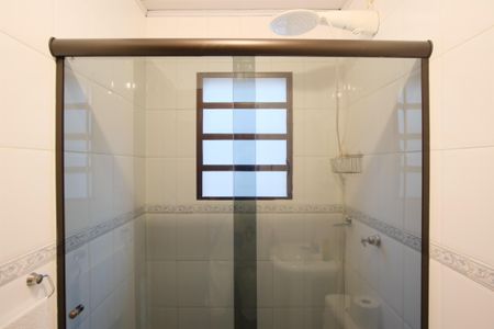 Casa à venda com 160m², 3 quartos e 1 vagaBanheiro de serviço