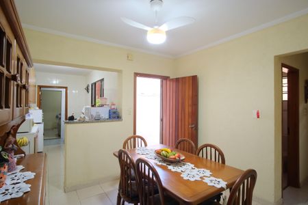 Casa à venda com 160m², 3 quartos e 1 vagaCopa