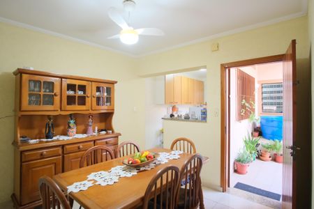 Casa à venda com 160m², 3 quartos e 1 vagaCopa