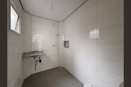 Apartamento à venda com 66m², 2 quartos e 1 vaga Apartamento à venda com 66m², 2 quartos e 1 vagaBanheiro