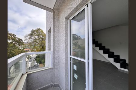 Apartamento à venda com 87m², 2 quartos e 1 vaga Apartamento à venda com 87m², 2 quartos e 1 vagaSacada