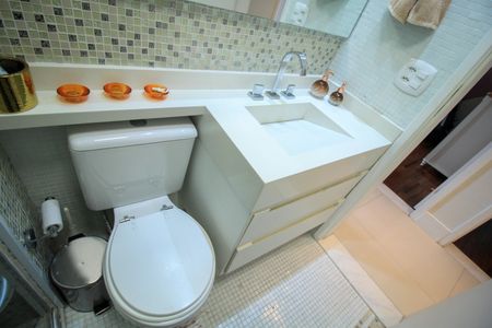 Apartamento à venda com 115m², 3 quartos e 2 vagas Apartamento à venda com 115m², 3 quartos e 2 vagasBanheiro