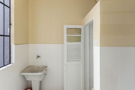 Apartamento à venda com 77m², 2 quartos e sem vagaÁrea de Serviço