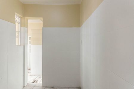 Apartamento à venda com 77m², 2 quartos e sem vagaCozinha