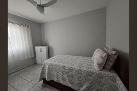 Casa à venda com 232m², 3 quartos e 2 vagas Casa à venda com 232m², 3 quartos e 2 vagasFoto 02