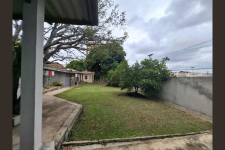 Casa à venda com 232m², 3 quartos e 2 vagas Casa à venda com 232m², 3 quartos e 2 vagasFoto 13