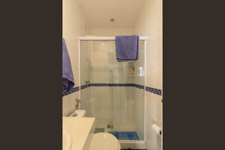 Apartamento à venda com 70m², 2 quartos e sem vagaBanheiro social