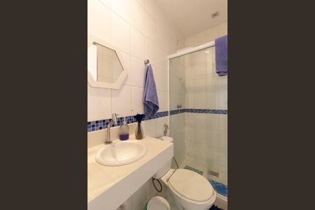 Apartamento à venda com 70m², 2 quartos e sem vagaBanheiro social