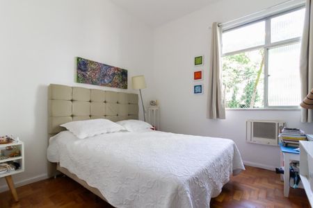 Apartamento à venda com 70m², 2 quartos e sem vagaSuíte