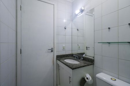Apartamento à venda com 84m², 3 quartos e 2 vagas Apartamento à venda com 84m², 3 quartos e 2 vagasBanheiro Social