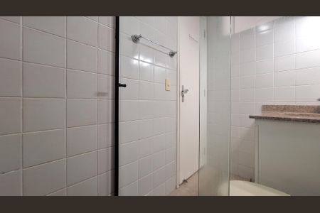 Apartamento à venda com 75m², 3 quartos e 1 vaga Apartamento à venda com 75m², 3 quartos e 1 vagaBanheiro da Suíte