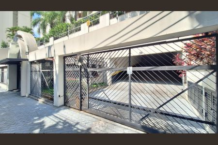 Apartamento à venda com 75m², 3 quartos e 1 vaga Apartamento à venda com 75m², 3 quartos e 1 vagaFachada