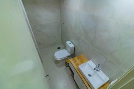Apartamento à venda com 63m², 2 quartos e 1 vaga Apartamento à venda com 63m², 2 quartos e 1 vagaBanheiro