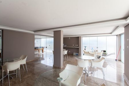 Apartamento à venda com 80m², 2 quartos e 1 vaga Apartamento à venda com 80m², 2 quartos e 1 vagaÁrea comum - Salão de festas