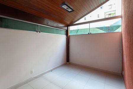 Apartamento à venda com 80m², 2 quartos e 1 vaga Apartamento à venda com 80m², 2 quartos e 1 vagaSala de TV