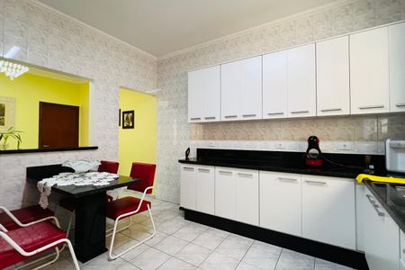 Casa à venda com 186m², 3 quartos e 2 vagas Casa à venda com 186m², 3 quartos e 2 vagasCozinha