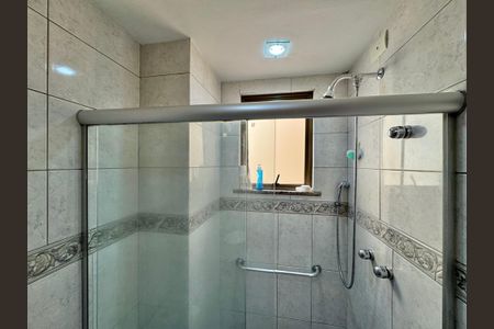 Apartamento à venda com 85m², 3 quartos e 1 vagaSuíte - Banheiro