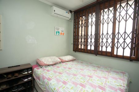 Casa à venda com 130m², 3 quartos e 4 vagas Casa à venda com 130m², 3 quartos e 4 vagasQuarto 1