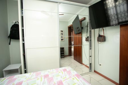 Casa à venda com 130m², 3 quartos e 4 vagas Casa à venda com 130m², 3 quartos e 4 vagasQuarto 1