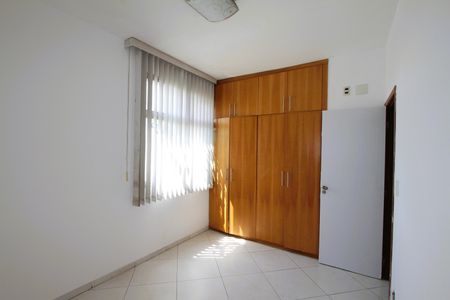 Apartamento à venda com 151m², 4 quartos e 2 vagasQuarto 2