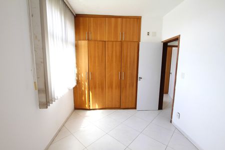 Apartamento à venda com 151m², 4 quartos e 2 vagasQuarto 2