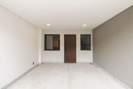 Casa à venda com 90m², 3 quartos e 1 vaga Casa à venda com 90m², 3 quartos e 1 vagaGaragem