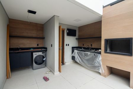 Casa à venda com 90m², 3 quartos e 1 vaga Casa à venda com 90m², 3 quartos e 1 vagaChurrasqueira e Área de Serviço