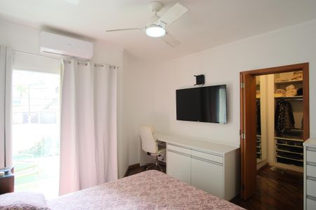 Casa à venda com 330m², 3 quartos e 4 vagasSuíte 3