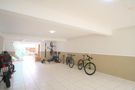 Casa à venda com 330m², 3 quartos e 4 vagasGaragem
