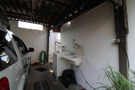 Casa à venda com 147m², 3 quartos e 6 vagasÁrea de Serviço / Garagem
