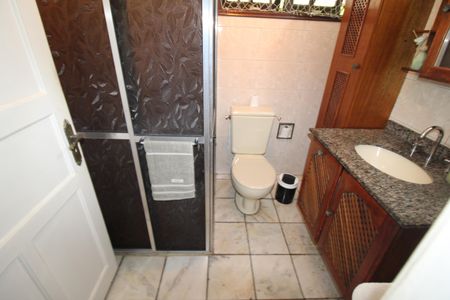 Casa à venda com 147m², 3 quartos e 6 vagasBanheiro