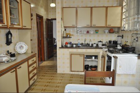 Casa para alugar com 400m², 3 quartos e 5 vagasCozinha