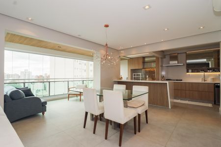 Apartamento à venda com 129m², 3 quartos e 3 vagasSala