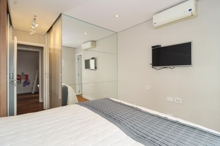 Apartamento à venda com 129m², 3 quartos e 3 vagasSuíte 1