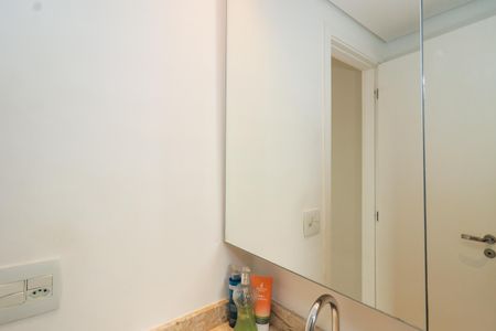 Apartamento à venda com 129m², 3 quartos e 3 vagasBanheiro da Suíte 1