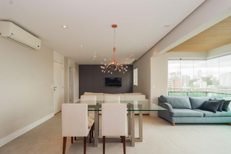 Apartamento à venda com 129m², 3 quartos e 3 vagasSala