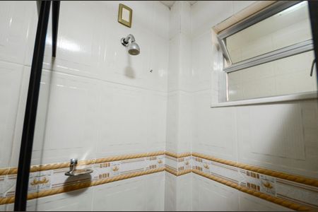 Apartamento à venda com 80m², 2 quartos e 1 vaga Apartamento à venda com 80m², 2 quartos e 1 vagaBanheiro Social