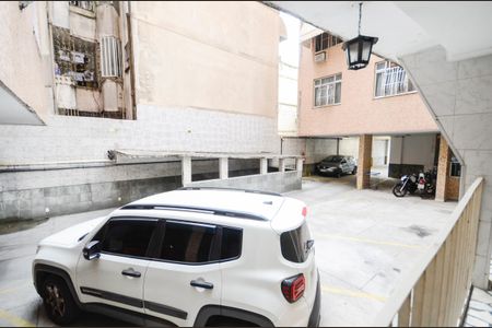 Apartamento à venda com 80m², 2 quartos e 1 vaga Apartamento à venda com 80m², 2 quartos e 1 vagaGaragem