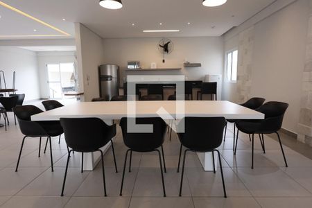 Apartamento à venda com 44m², 2 quartos e 1 vaga Apartamento à venda com 44m², 2 quartos e 1 vagaÁrea comum - Salão de festas