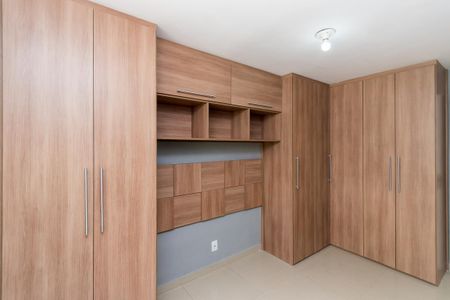 Apartamento à venda com 48m², 2 quartos e 1 vagaQuarto 2 - Armários