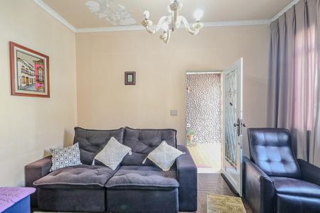 Casa à venda com 89m², 3 quartos e 2 vagasSala