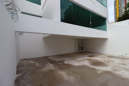 Casa à venda com 258m², 4 quartos e 4 vagasGaragem